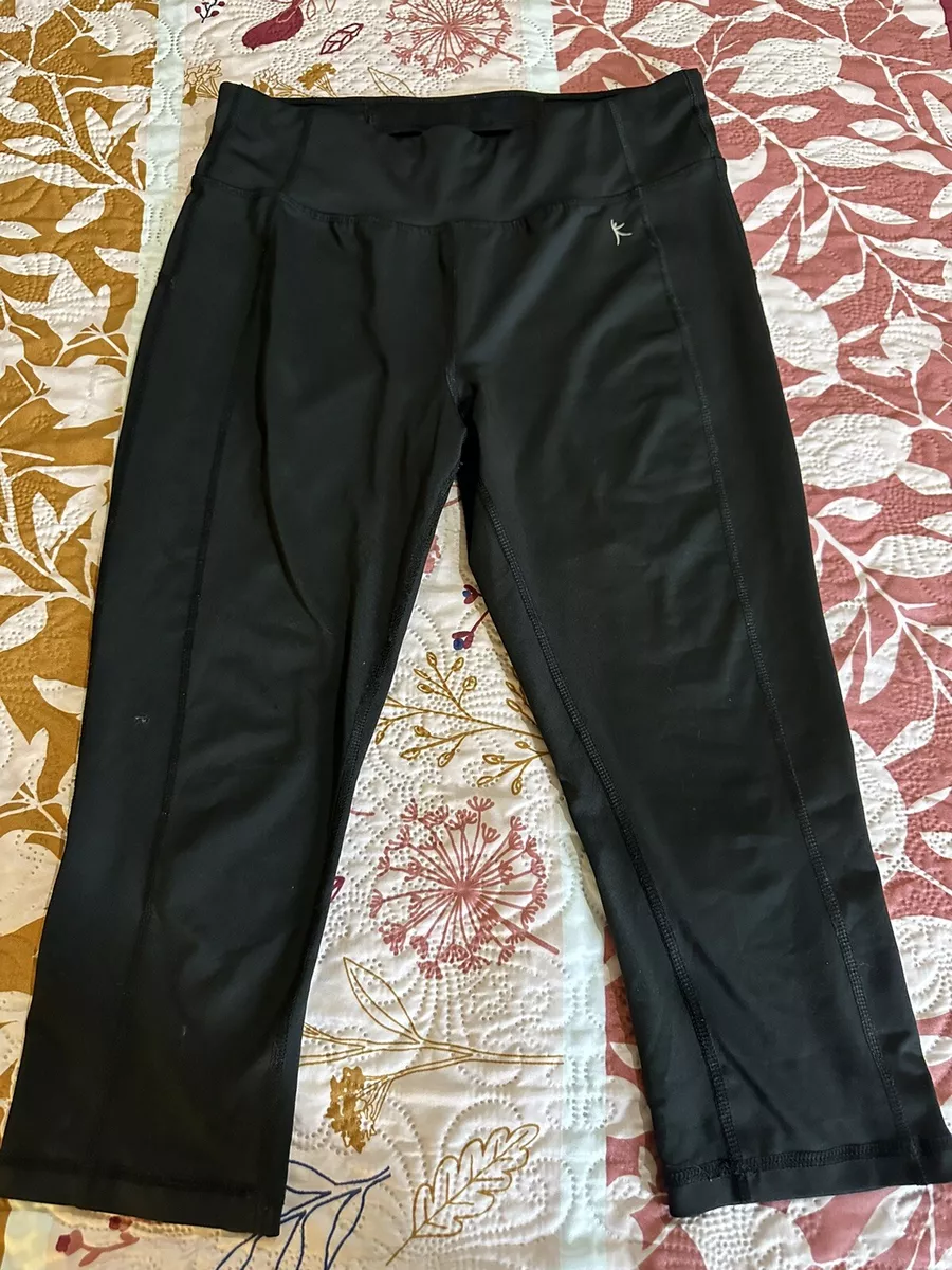 Danskin Now Fitted Capri Pants Womens Size Small Black Stretch Workout  Leggings