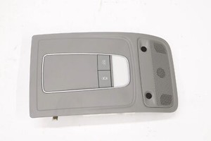 Audi A3 8V Innenleuchte Leseleuchte Leuchte 8V0947135E