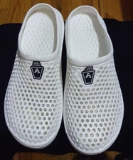 Women men teens White Clogs Patch White  Embellishment Size 7