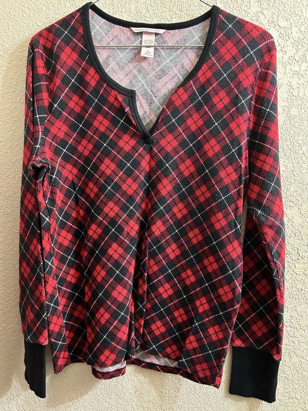 Victoria’s Secret Women’s Pajamas Sz Medium Buffalo Print Christmas 