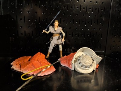 Star Wars Black Series 6'' Toys R Us Crait Rey  Exclusive Figure Loose Complete