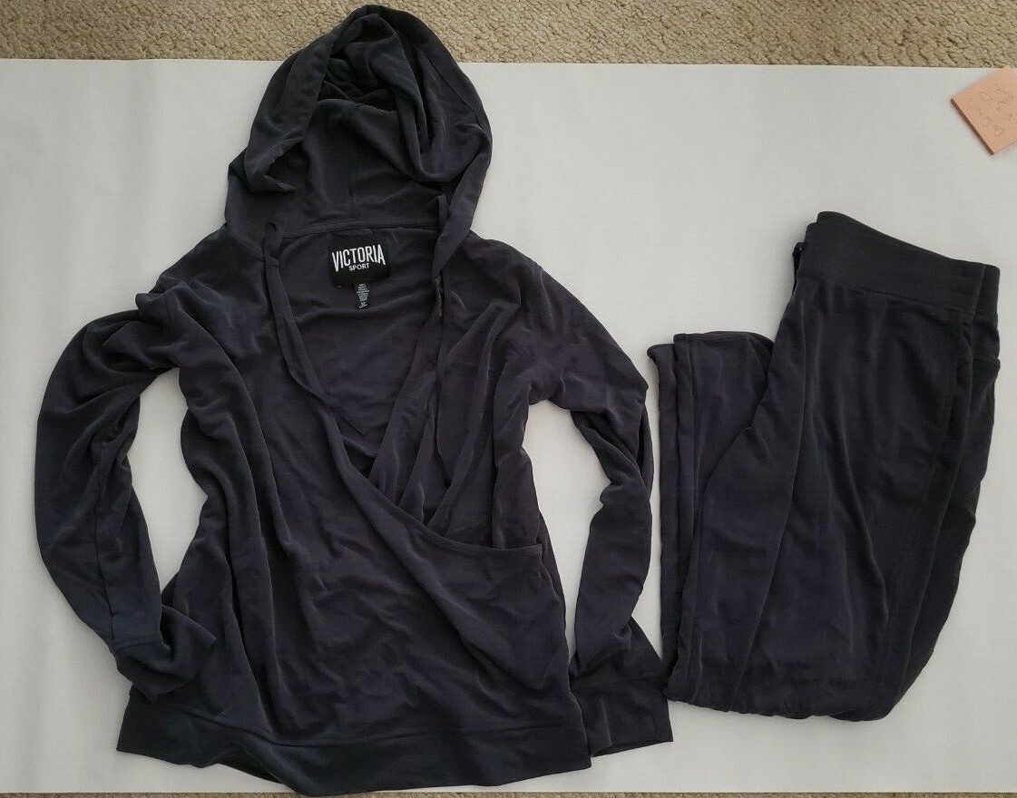 Victoria Secret Sweatpants Set on Sale 