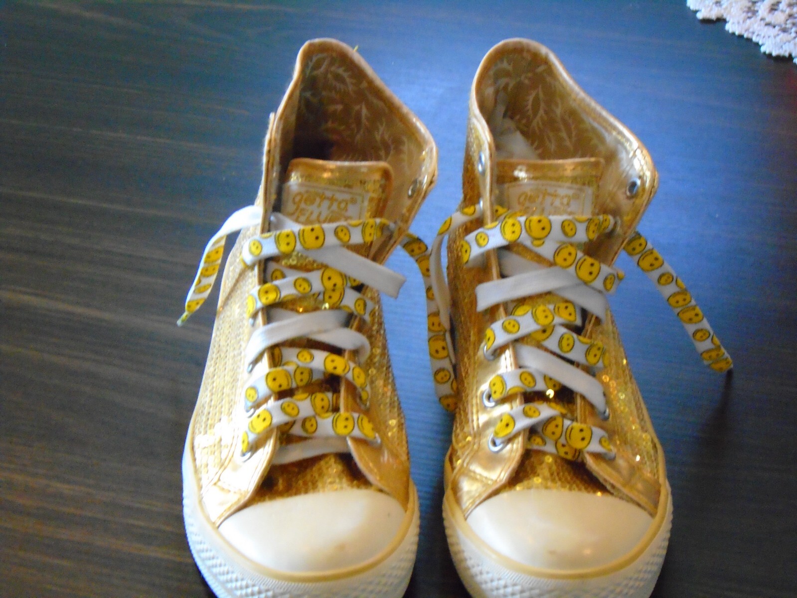 SAOLA SNEAKERS ALTE PAILLETTES ORO CON LACCI SMILEY FACE TAGLIA 7