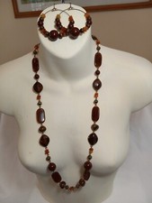 Necklace And Hoop Earrings Brown Swirly Cream Wood Beads