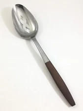 Vintage EKCO ETERNA Canoe Muffin Pierced / Slotted Serving Spoon 8 3/8"