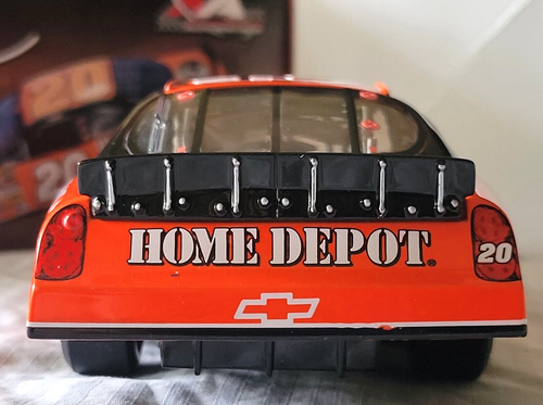1/24 Tony Stewart 2006 #20 Home Depot Monte Carlo SS Daytona Pepsi 400 Raced NEW - Picture 6 of 21