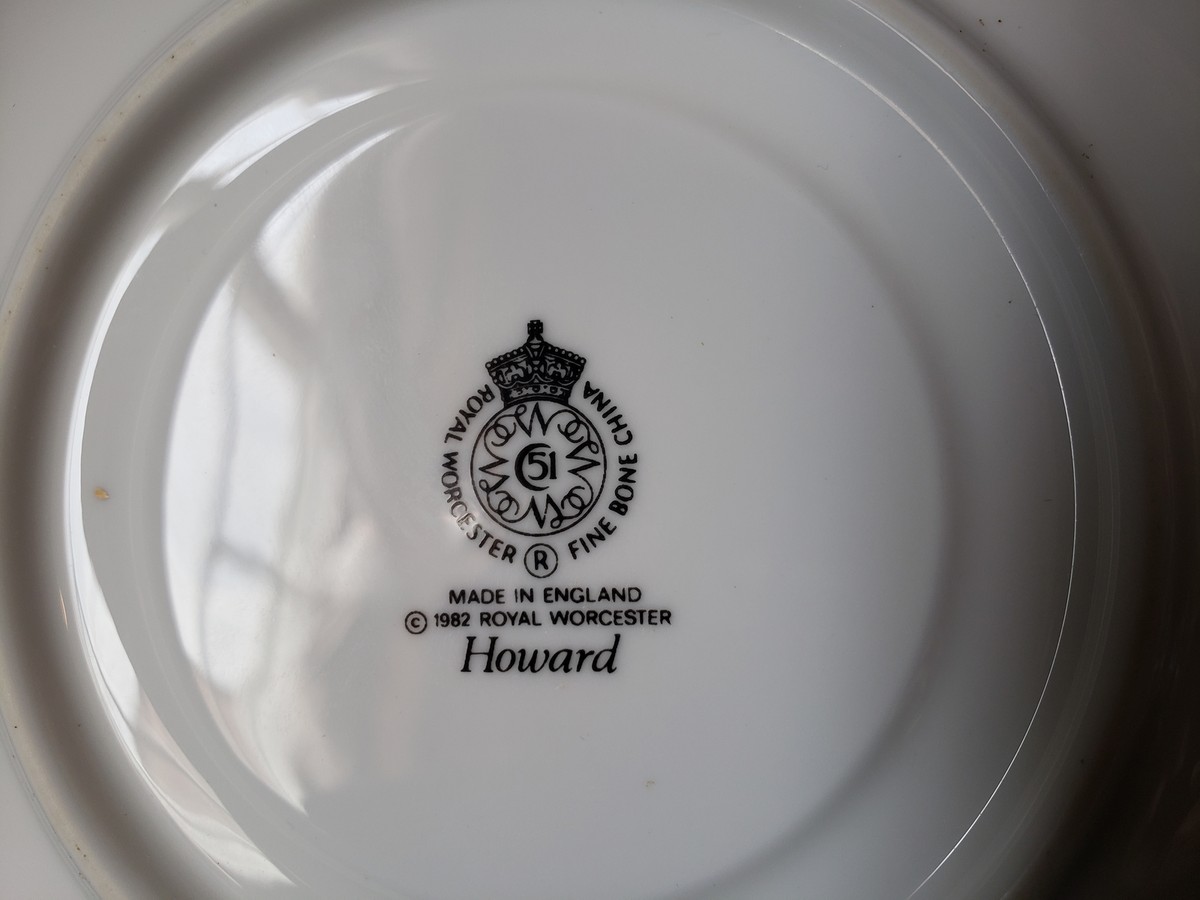 Vintage Royal Worcester Howard Saucer ONLY 5-3/4