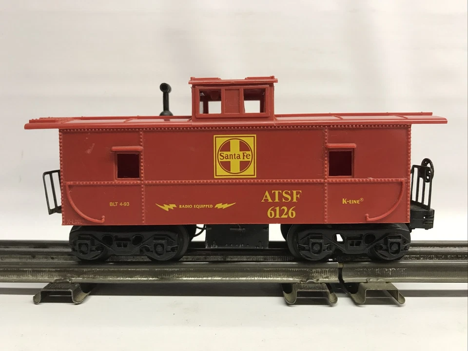 K-Line O Gauge Santa Fe ATSF 6126 Radio Equipped Center Cupula Caboose Lighted - Image 3 of 4