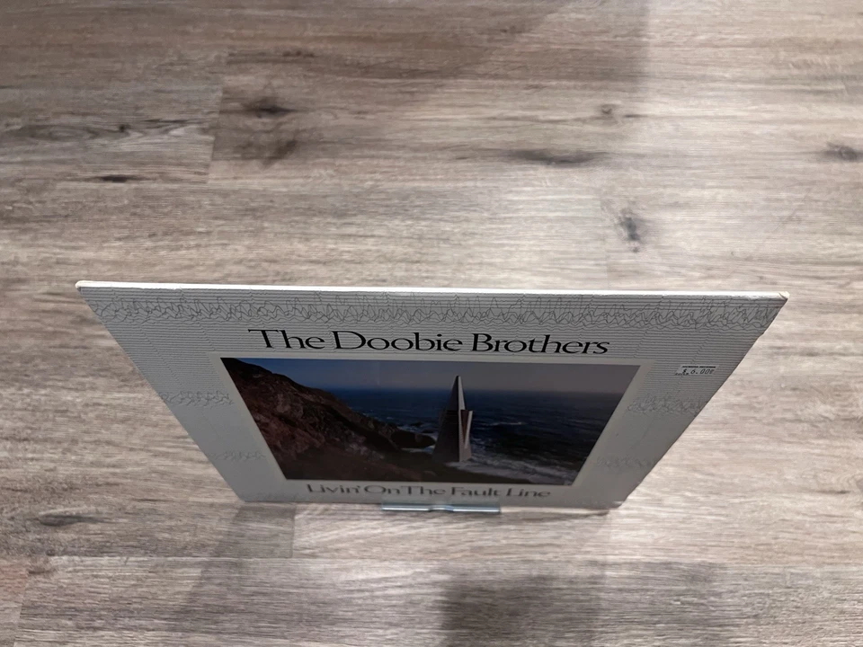 The Doobie Brothers - Livin’ On The Fault Line - Vinyl LP Warner Bros. BSK-3045 - Image 3 of 4