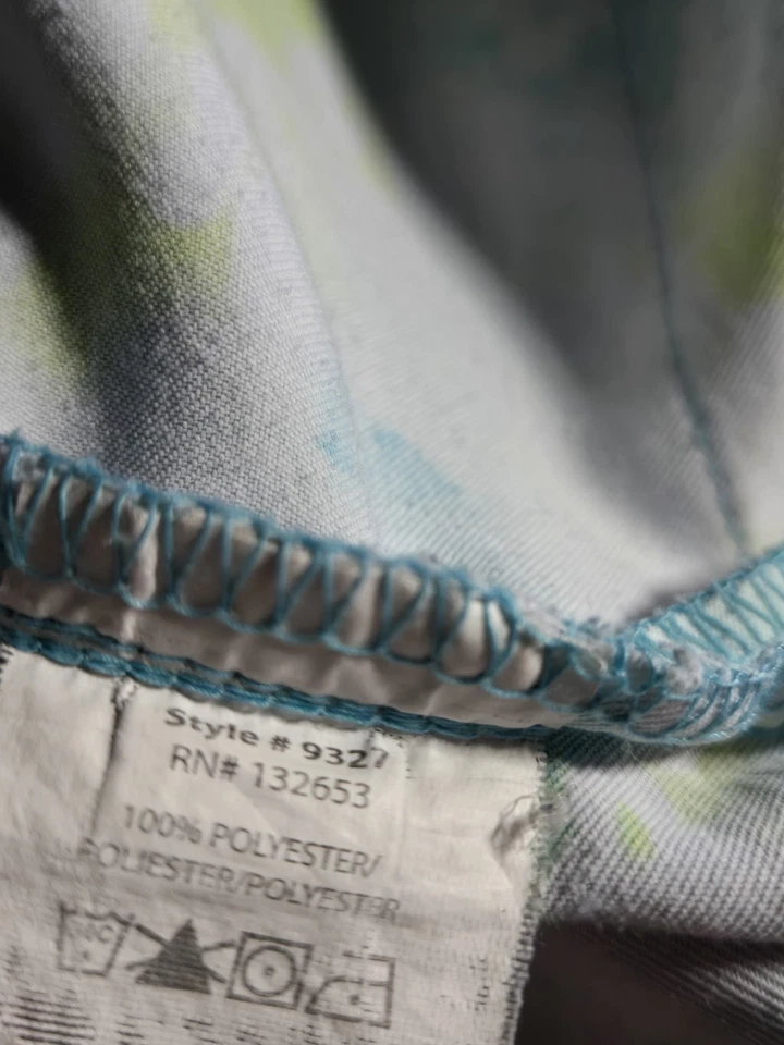 WonderWink Scrub Top size XL-Aqua/Lime/White Floral Mock Wrap-Chest 26"/L 28.5" - Image 4 of 4