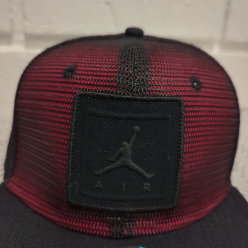 Air Jordan Jumpman Patch Netted Snapback Trucker Hat Cap - Black & Red OS - Picture 2 of 12