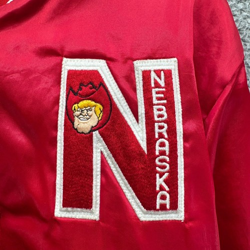 VINTAGE Nebraska Cornhuskers Satin Jacket Mens Extra Large Red Herbie Swingster - Picture 2 of 9