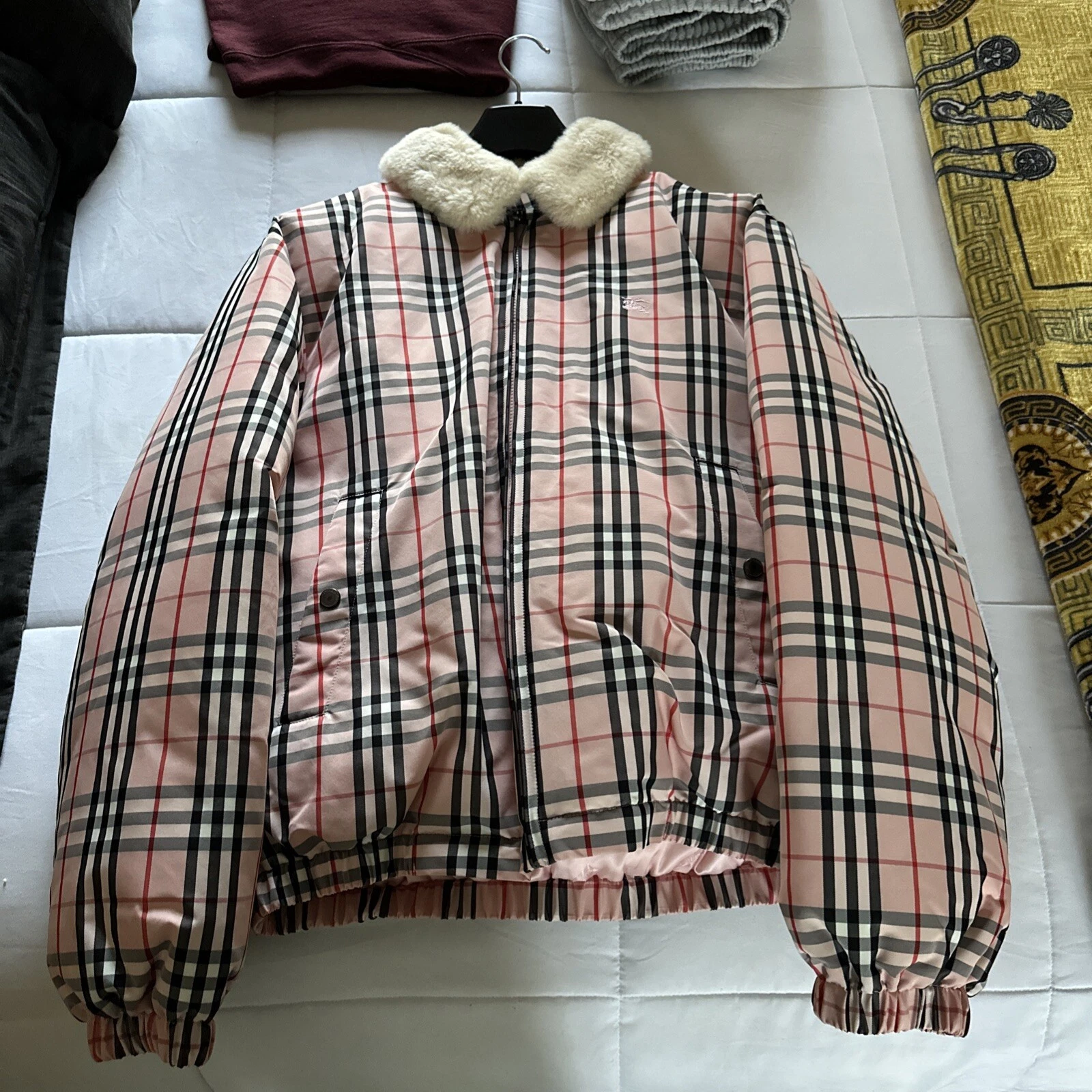 Doudoune « rose » Supreme Burberry col mouton neuve avec étiquette taille M 