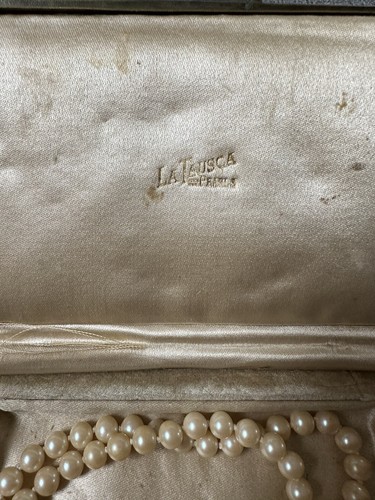 Vintage La Tausca 35” Pearls In Ormolu Metal Jewelry Box Casket W Cabochon Gems - Picture 2 of 7