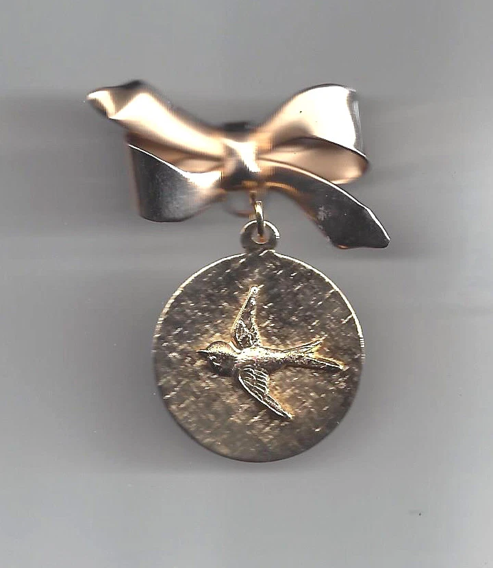1964 LBJ JOHNSON - LADY BIRD JOHNSON - DOVE DESIGN FOB BELOW RIBBON PIN-BACK - Photo 1/1