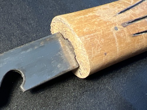 Coltello a filetto vintage FOLK ART PESCE scala GIAPPONESE custodia intagliata a mano pesca caccia - Foto 12 di 18