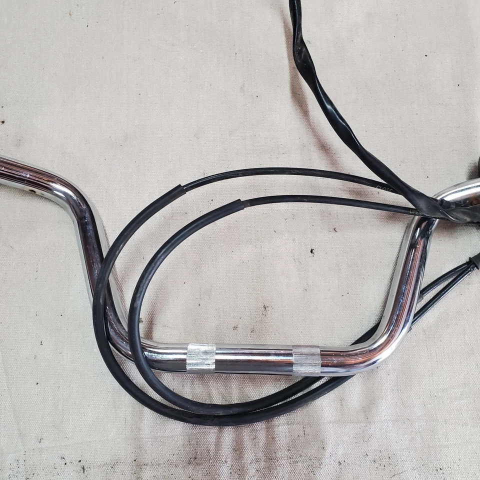 2009 Ducati GT1000 Sportclassic Oem Hamdlebars 铬制杀伤开关握把 — 第 2/4 张图片