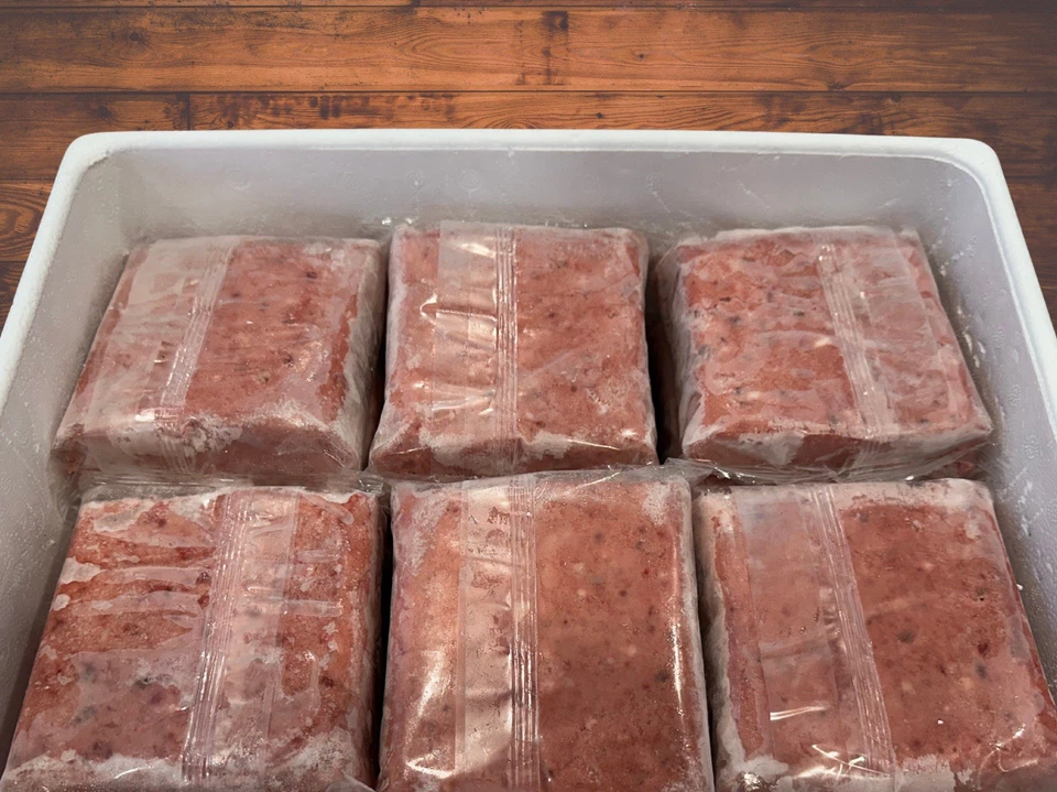 HARVEY'S Raw Frozen Dog Food 30x454g Turkey Mince 13.6kg. BARF.