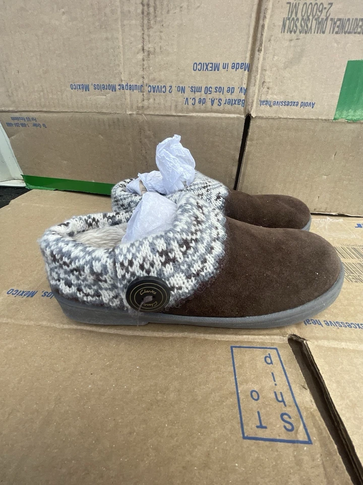 Zapatillas para mujer Clarks Fair Isle tejidas de piel sintética para interiores y exteriores talla 6 Foto 2 de 4