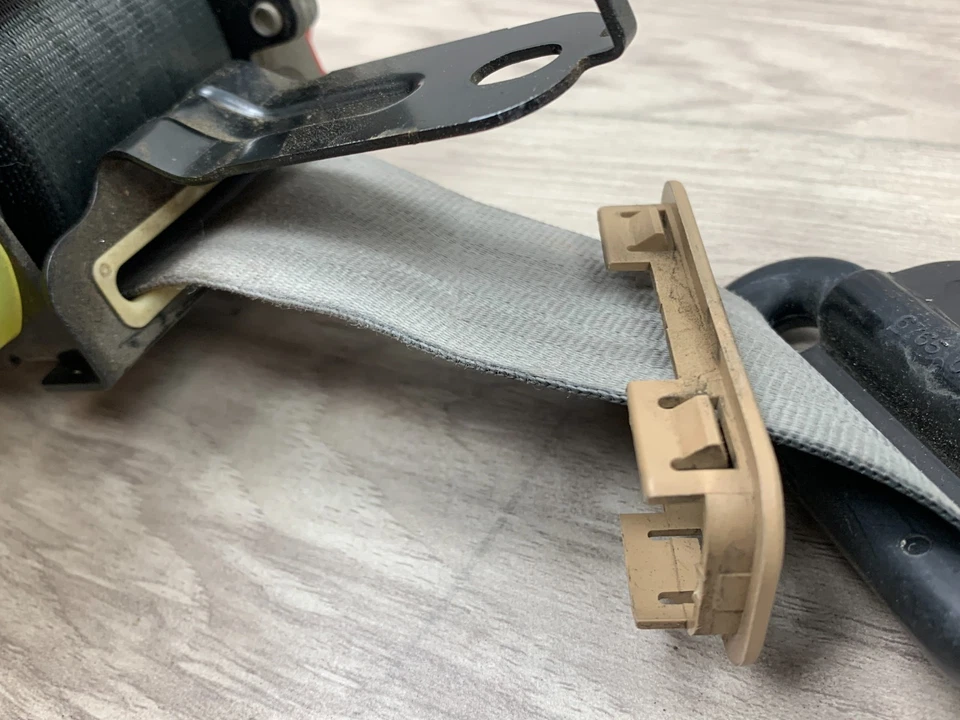 Carrete de cinturón de seguridad derecho pasajero Mazda Miata 2001-2005 fabricante original negro NB2 *LEER* Foto 2 de 4