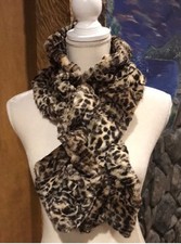 NWT Vine Street Apparel Luxury Faux Fur Scarf Made In The USA One Size