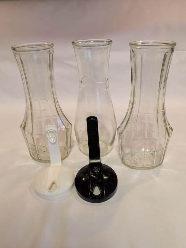 Good Seasons Salad Dressing Cruet Shaker Bottle Glass Vtg Design Lot 3 - 2 Lids