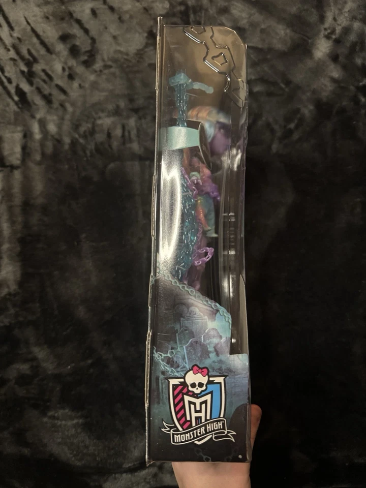 Muñeca Mattel Monster High River Styxx Haunted Student Spirits 2014 Foto 3 de 4