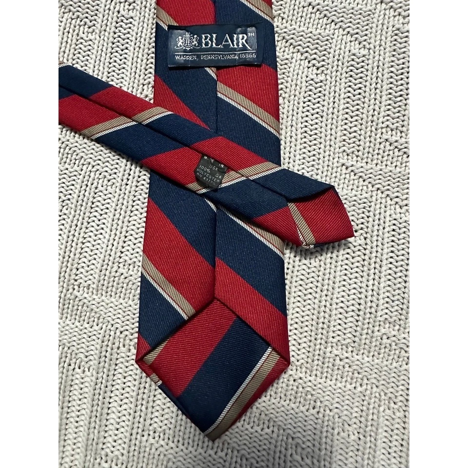 Corbata vintage a rayas regimiento azul marino y rojo Blair Foto 2 de 4