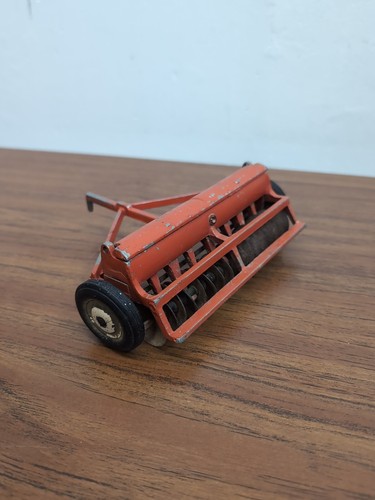 1/16 Slik Toys Grain Drill Cockshutt Dime Store - Picture 2 of 4
