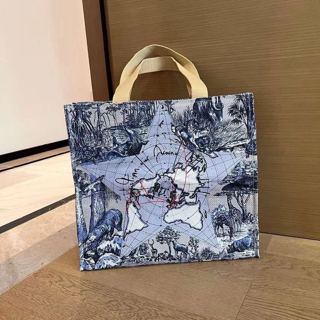 Sac fourre tout cadeau d'anniversaire nouveauté membre Christian Dior platine du Japon