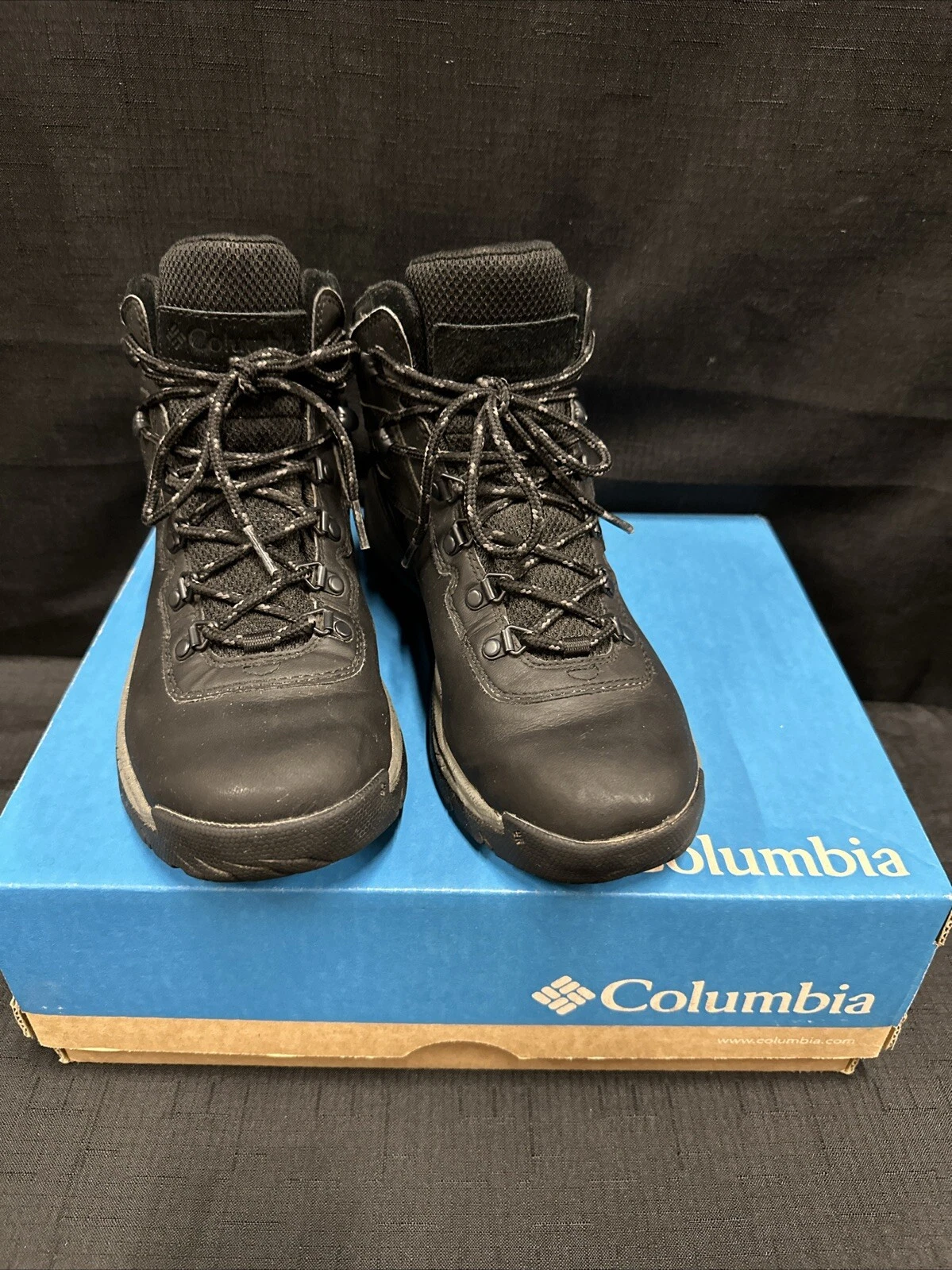 Columbia Boots Yoncalla Mens 8 Black Gray YM 5198-010 Hiking Rugged Waterproof