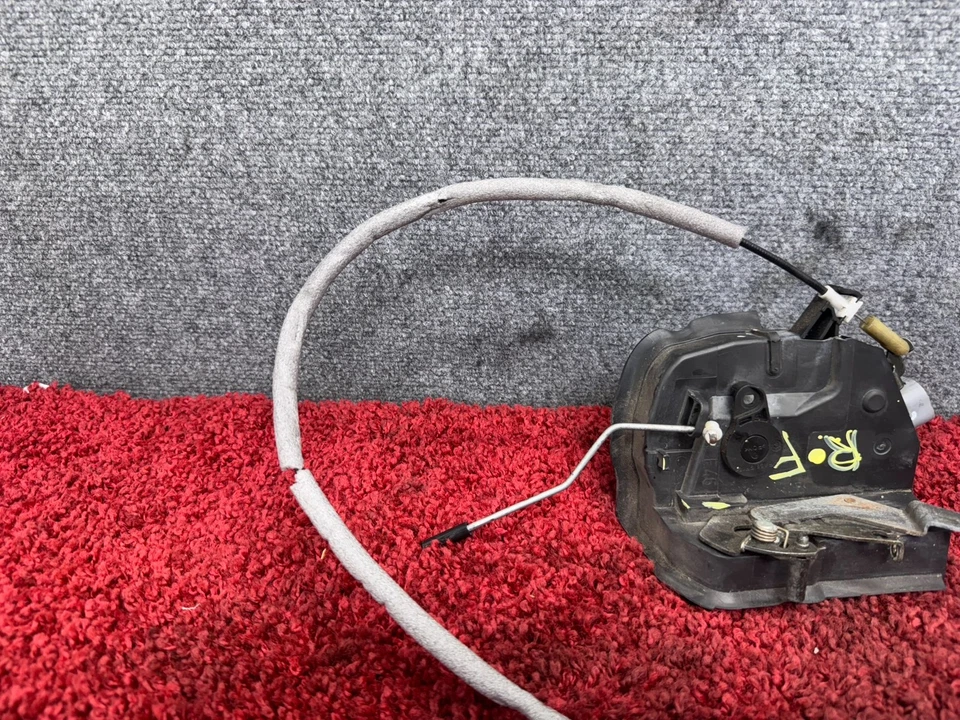 BMW 1999-2006 E46 ACTUADOR DE CIERRE DE PUERTA LADO PASAJERO DELANTERO DERECHO OEM 121K Foto 3 de 4