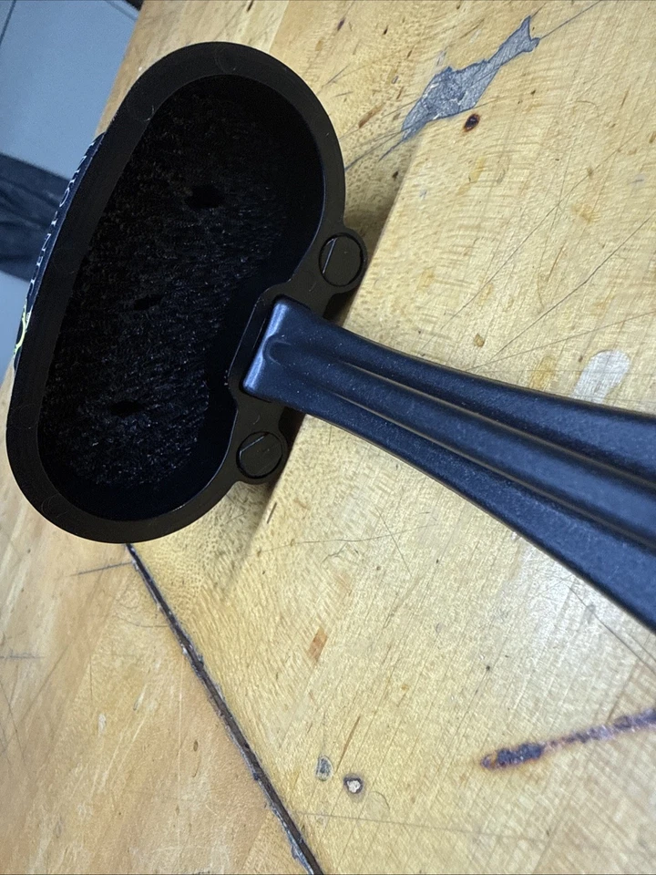 Ten-Point 3-Arrow Detach Quiver with mount and hardware - Image 2 of 4