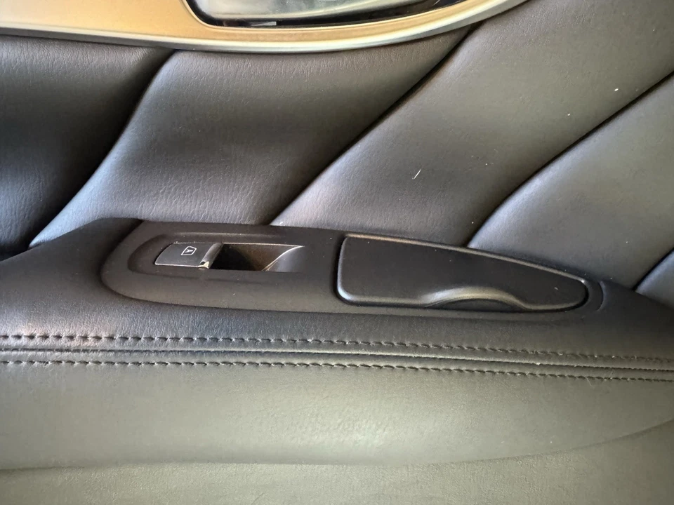 Infiniti Q70L 2015-2019 conductor izquierdo interior panel puerta OEM Foto 3 de 4