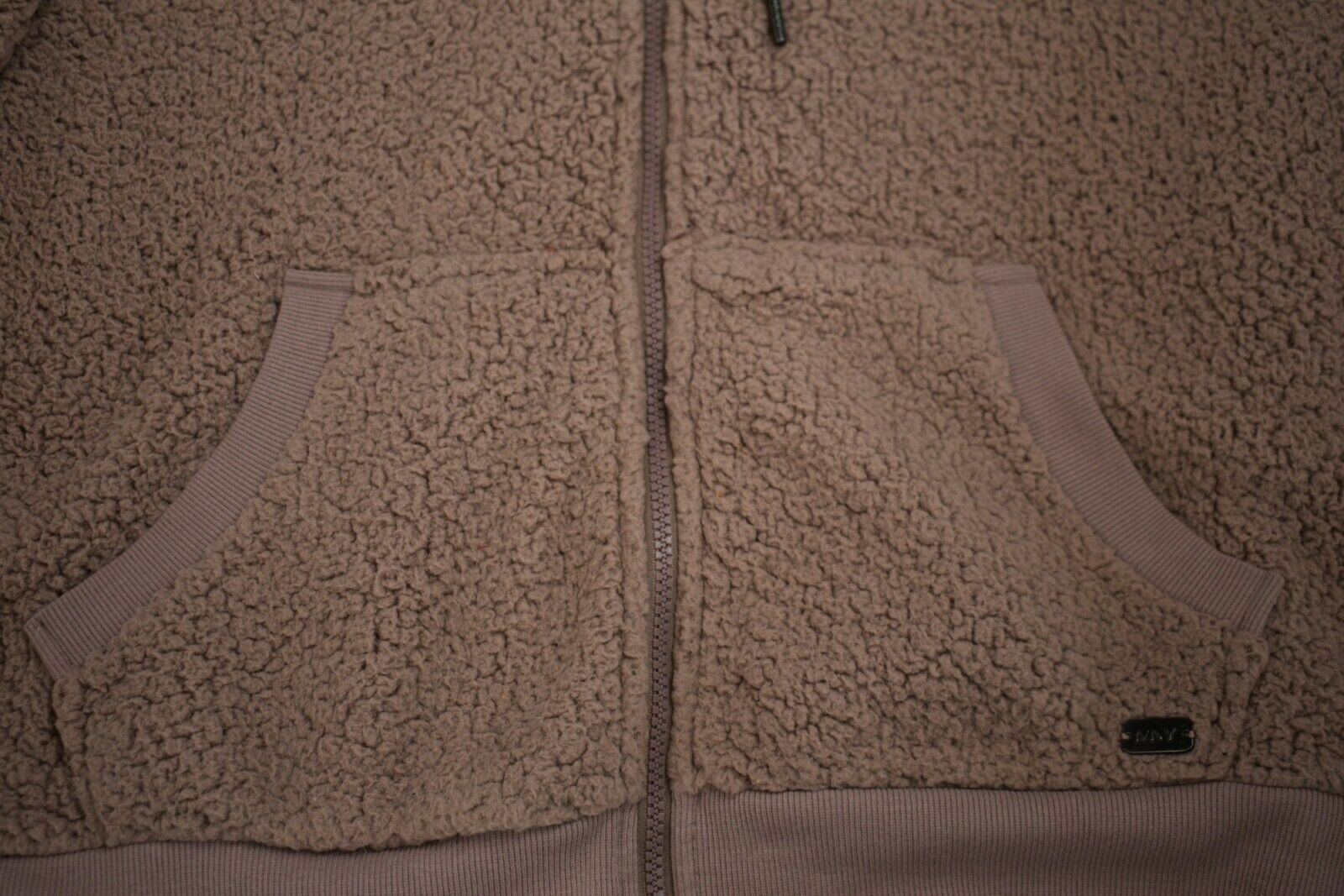 Picture 8 of 10