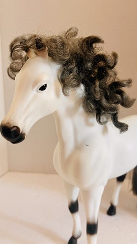 Vintage Cavallo Bambino Kore 1994 Bianco Con Grigio Plastica Ottime Condizioni Usato - Foto 3 di 7
