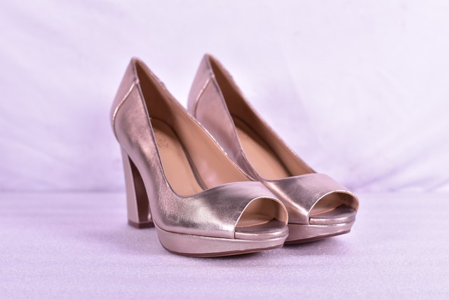 naturalizer platform heels