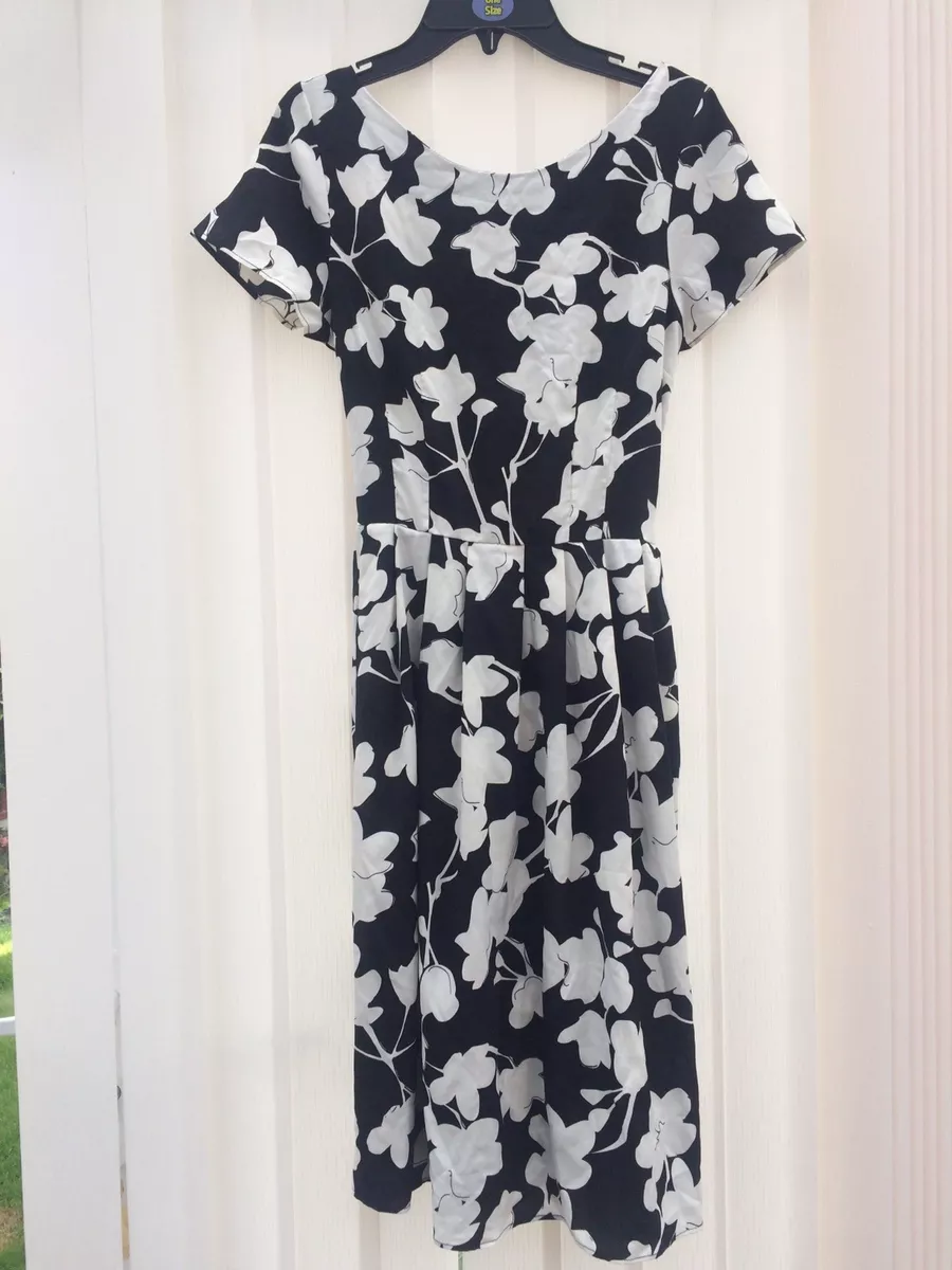 Peacocks Size 8 Ditsy Black White Floral Midi Tea Dress