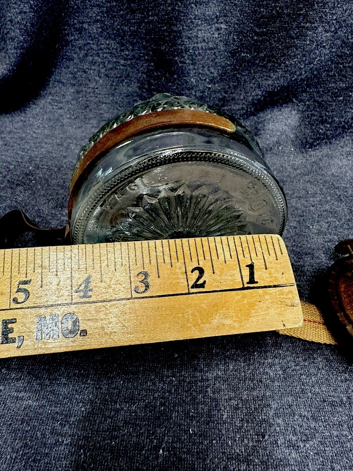 Vintage Embossed Eagle Clear Glass Oil Kerosene Lamp With Metal Carrier