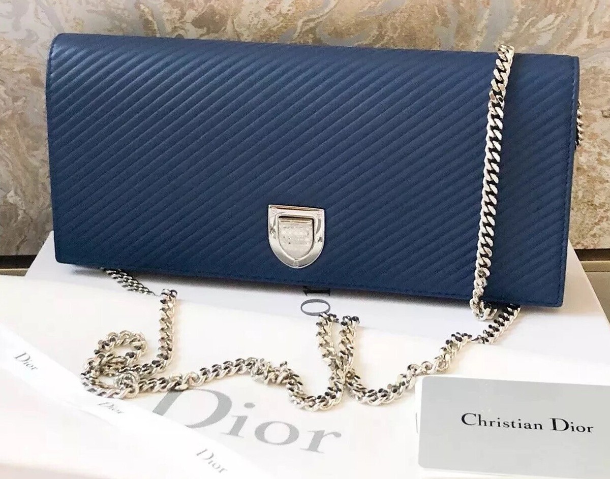 Christian Dior ネイビー ジレ Christian Dior Chevron Navy Pleated Diorama Chain Shoulder Bag | eBay