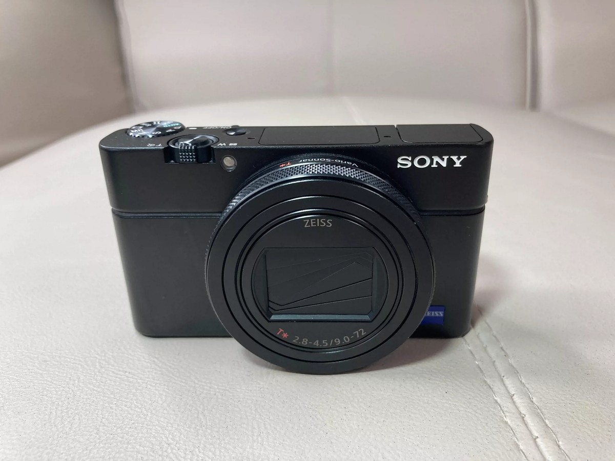 Sony Cyber-Shot DSC-RX100M6 VI 20.2MP Compact Digital Camera 100