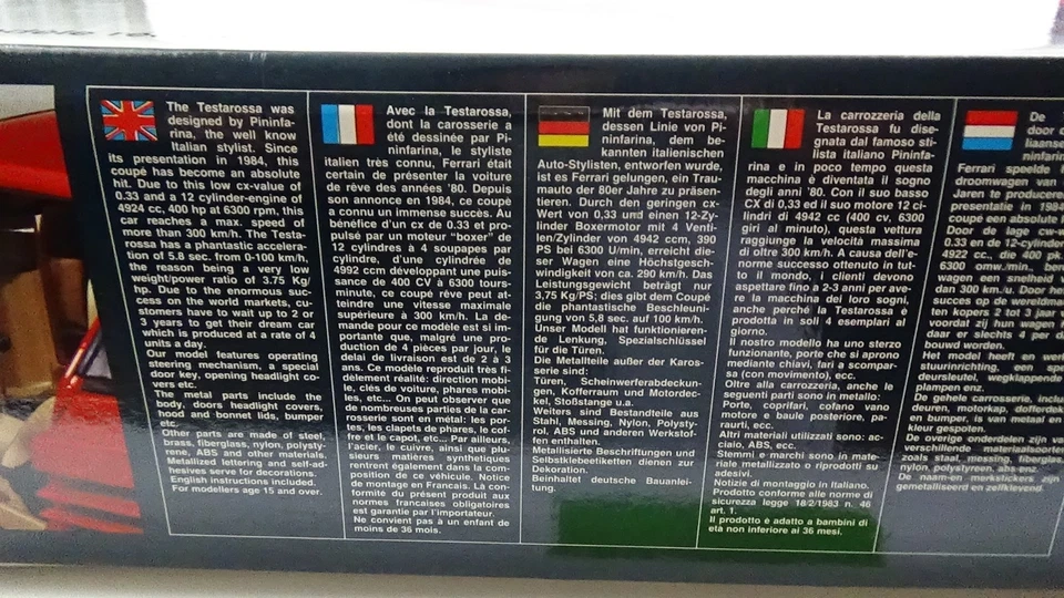 Pocher 1:8 Scale Red Ferrari Testarossa Diecast Model Kit - Image 2 of 4