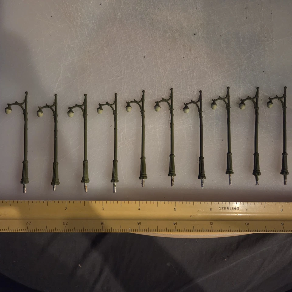 N Scale Streetlights (10) - Scenic Details by Woodland Scenics - Image 2 of 2