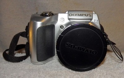 Olympus SP-510UZ Bridge Digital Kamera 7.1 MPix 10x opt / 5x digi zoom 2,5'' TFT