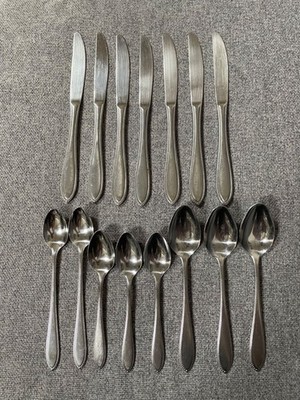 Lot 15 Interpur Japan Stainless Steel 7 Knives, 8 Spoons Beaded Edge Flatware