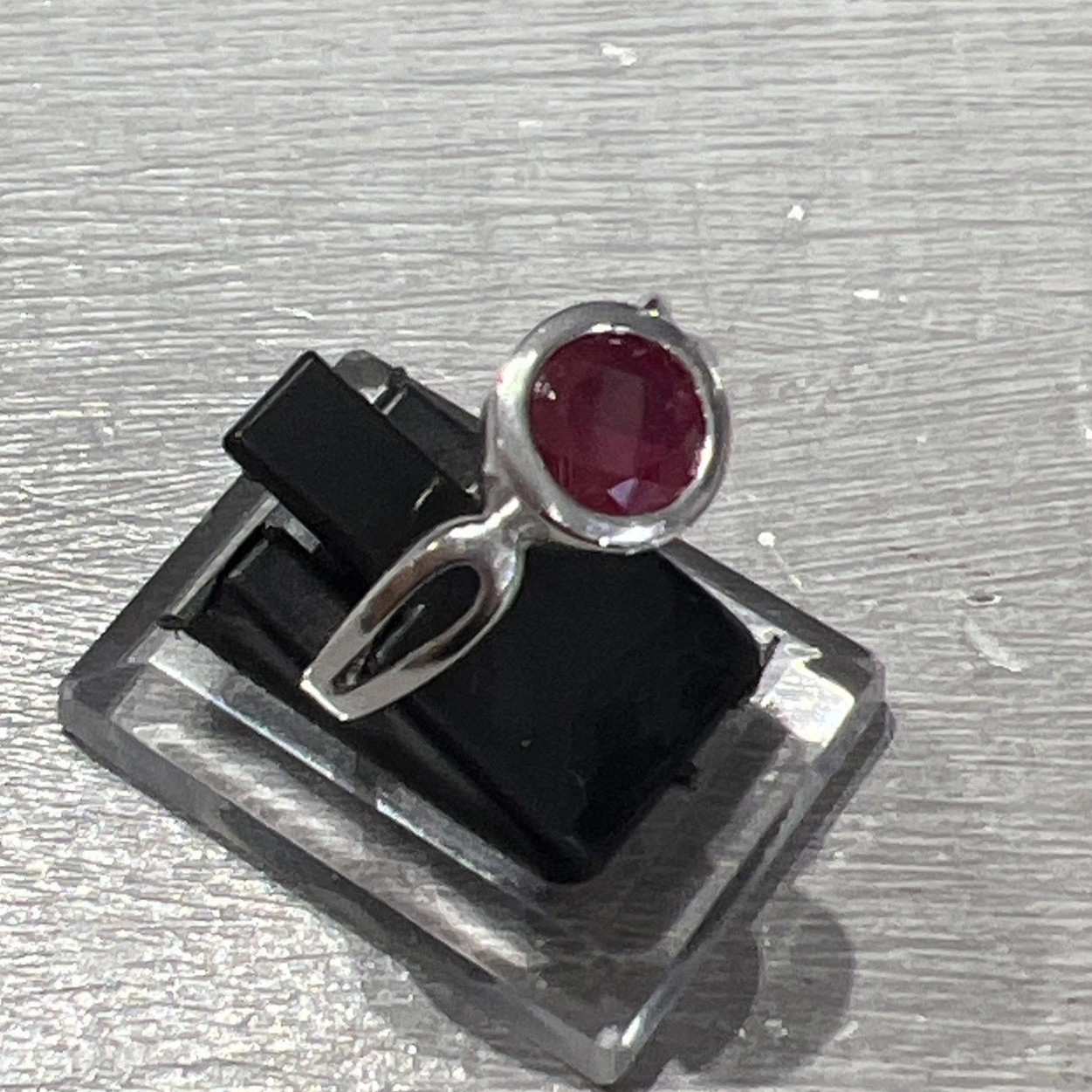 925 Sterling Silver Red Ruby Round Bezel Solitair… - image 3