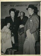 1947 Press Photo Ex-boxer Gene Tunney & wife, New York - pis13049