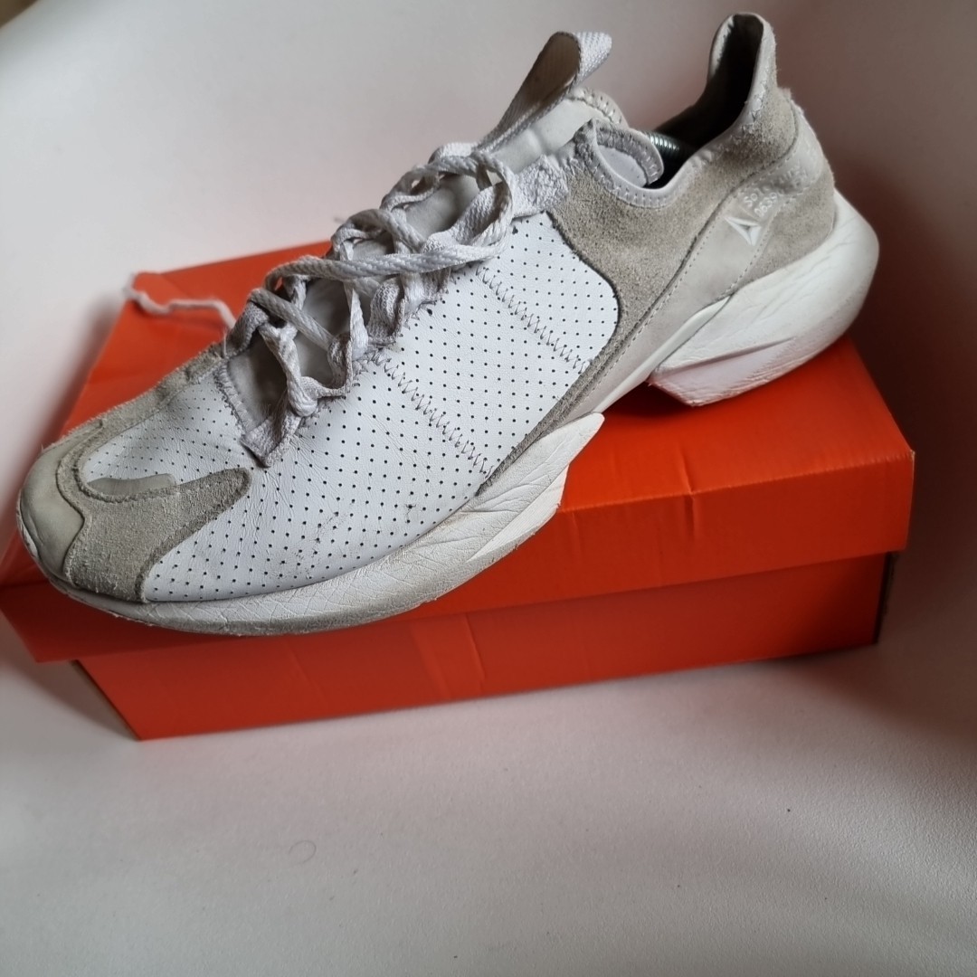 SAOLA Scarpe da ginnastica Reebok Fury da uomo taglia UK 13 bianche istintive rosse suola gomma