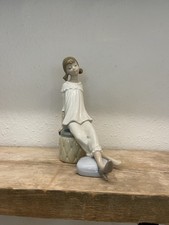 Vintage Lladro Girl With Mother's Shoe Figurine Ornament Hand Made In Spain