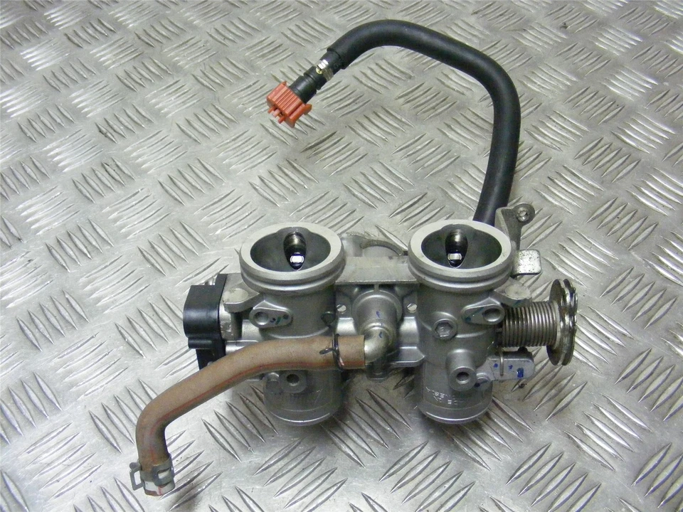 Корпус дроссельной заслонки Yamaha YZF-R3 YZF R3 R3A ABS 2015 TPS инжекторы шланги 443 - Изображение 2 из 4